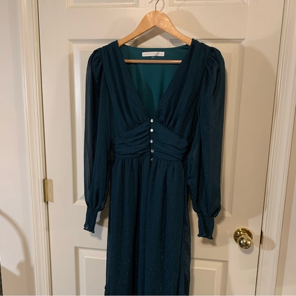 NWOT ALTAR’D STATE Green Maxi Dress with Metallic and Button Details - Picture 4 of 13